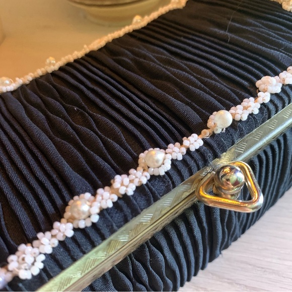 v i n t a g e :: Unique Ruched Covered Basket Box Evening Bag Purse - Picture 11 of 15